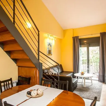 Duplex Pedret شقة