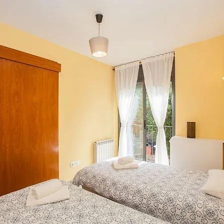 Duplex Pedret شقة خيرونا